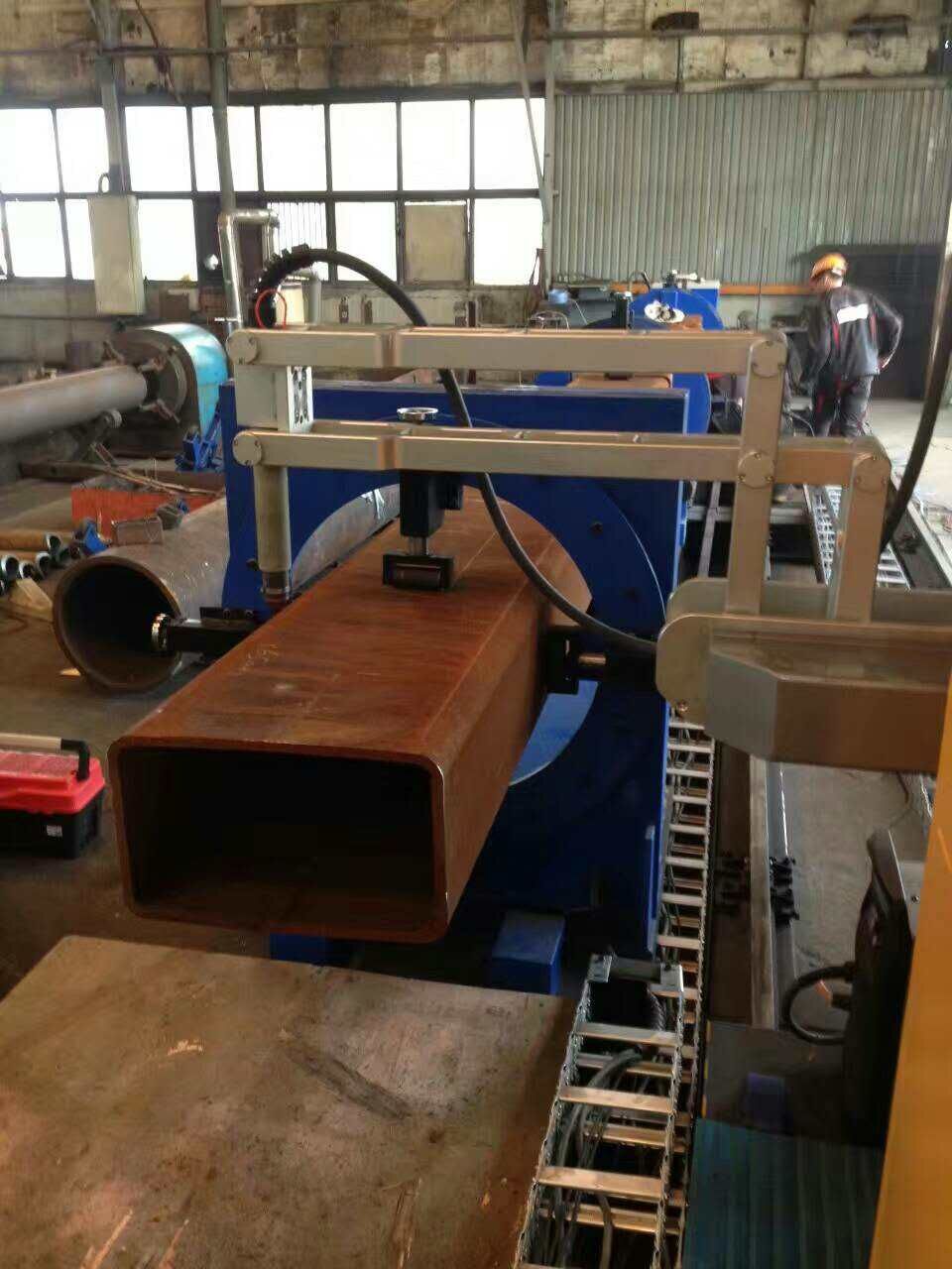 線切割機(jī) 線切割機(jī)